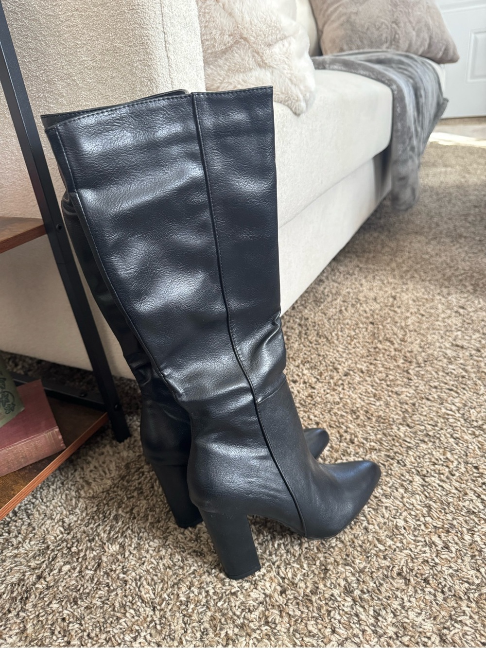 Classic Black Knee-High Block Heel Boots - Women's Fashion Boot